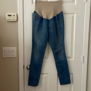 Old Navy Maternity jeans Sz 10